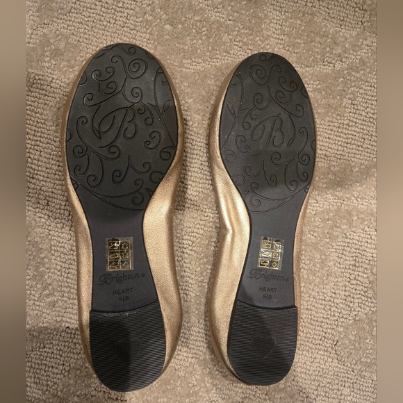 Brighton Gold metallic ballet flats with silver heart - Picture 5 of 10